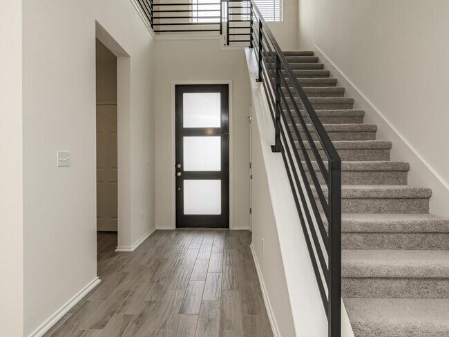 Building Photo - 9101 Garnet Dr