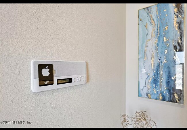 Building Photo - 12926 Ludo Rd