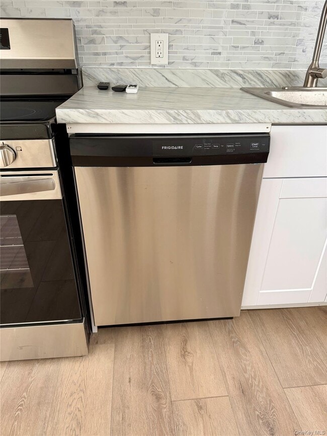 Building Photo - 11 Kathleen Ct