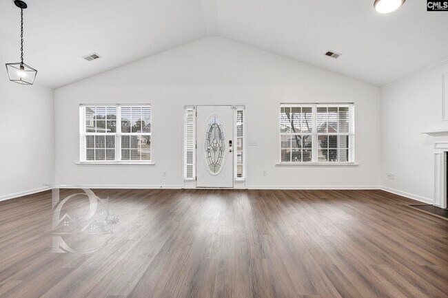 Building Photo - 86 Deertrot Ct