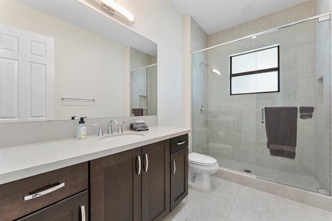 Building Photo - 9626 Vescovato Way