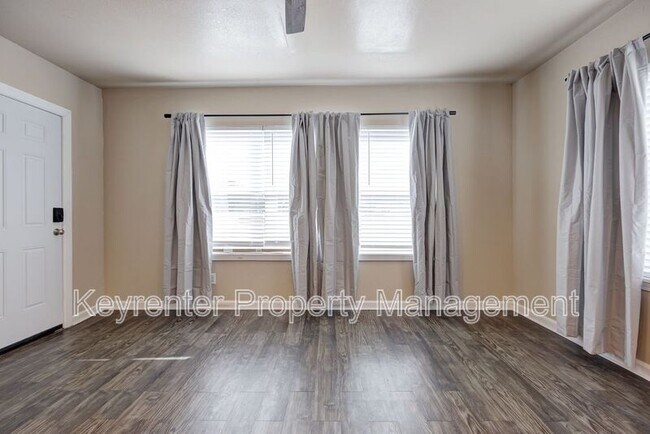 Building Photo - 2325 NW 12th St