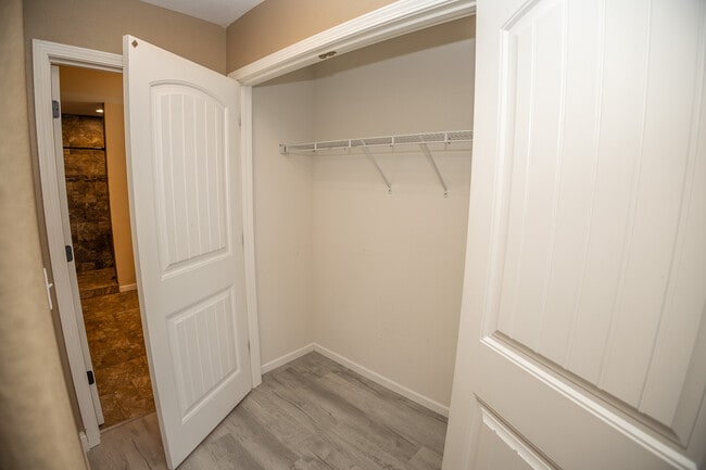 Building Photo - 4055 Westminister Dr