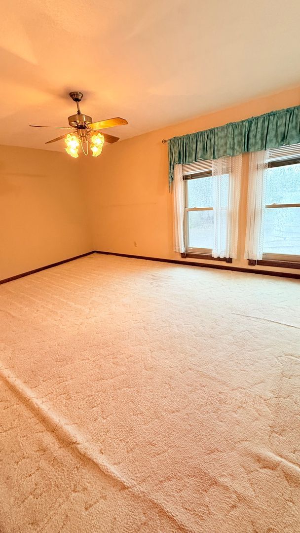 Building Photo - Charming Multi-Level Home in the Heart of ...