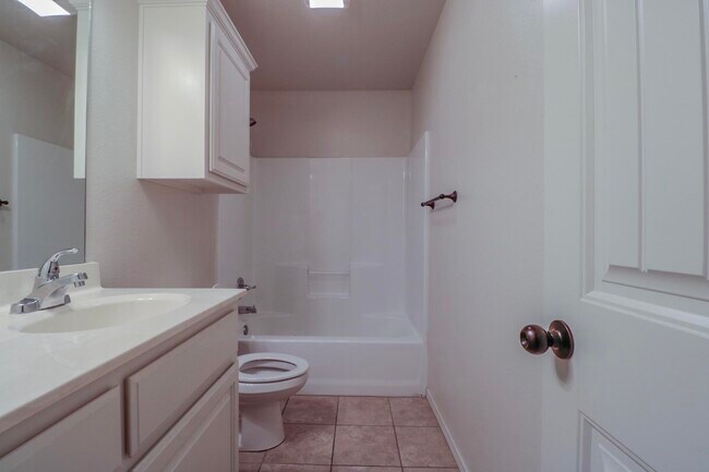 Building Photo - 9806 Avenue W