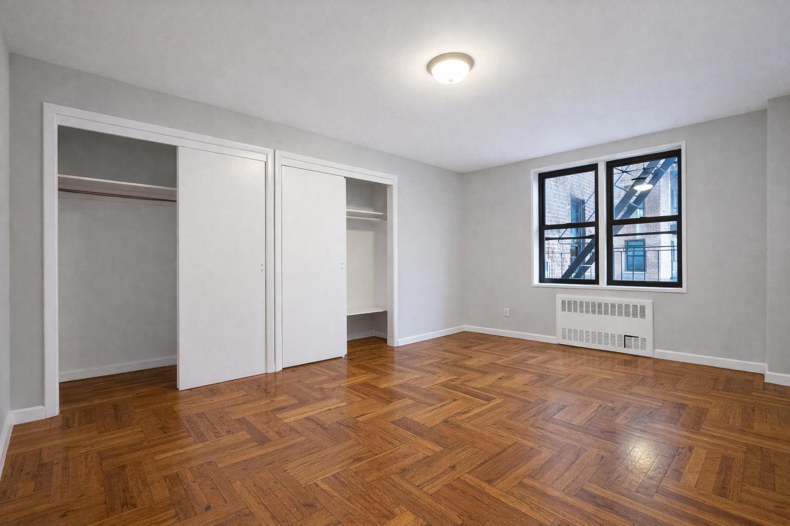 Building Photo - 525-527 Riverdale Avenue