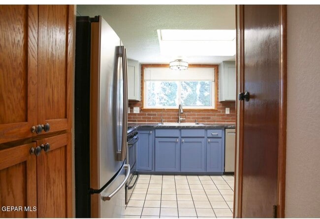Building Photo - 1809 Pueblo Alegre Dr
