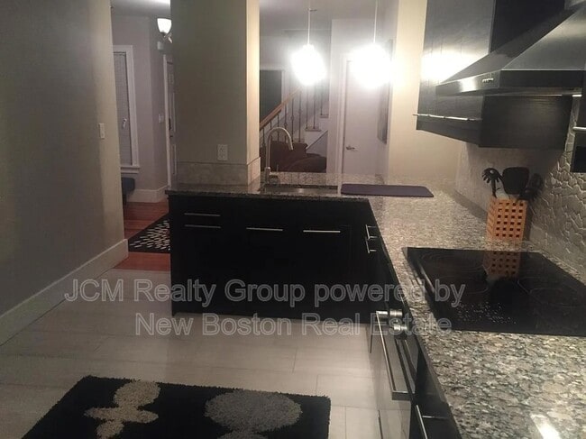 Building Photo - 18 West St