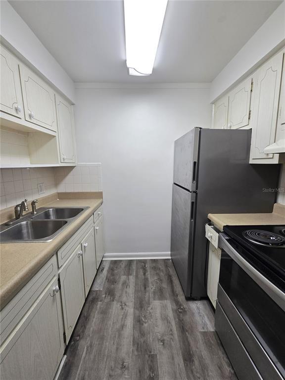 Building Photo - 2366 Shelley St