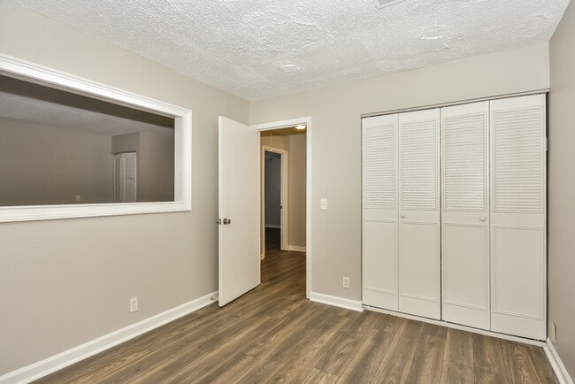 Building Photo - 4689 Longbranch