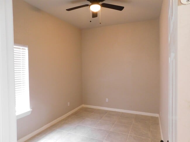 Building Photo - 144 Cerezo Ave