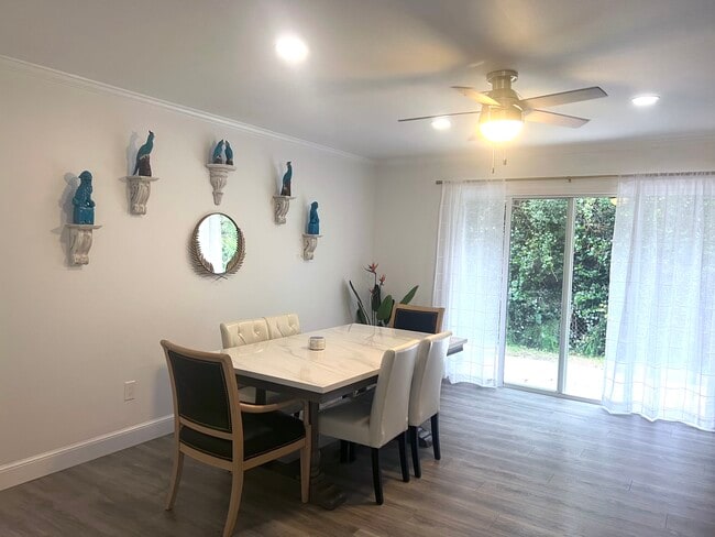 Building Photo - 9080 Peebles Rd