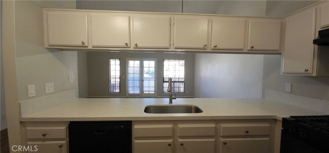 Building Photo - 1112 Turquoise St