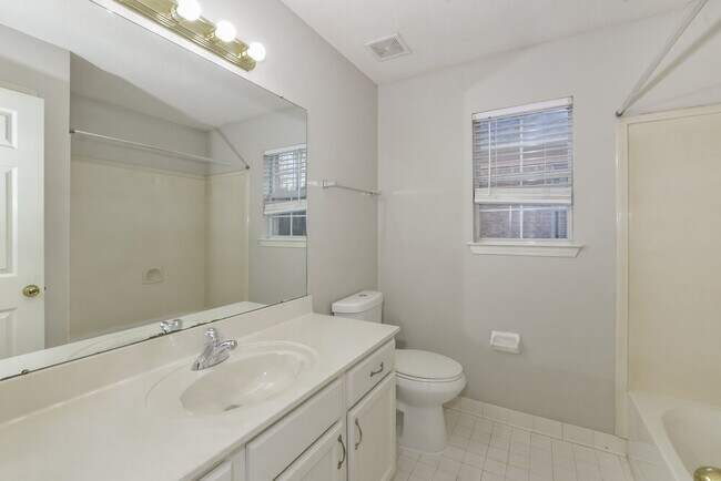 Building Photo - 155 Garden Springs Dr