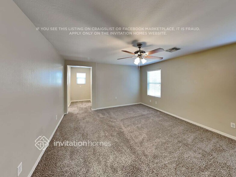 Building Photo - 1191 N 164th Ave