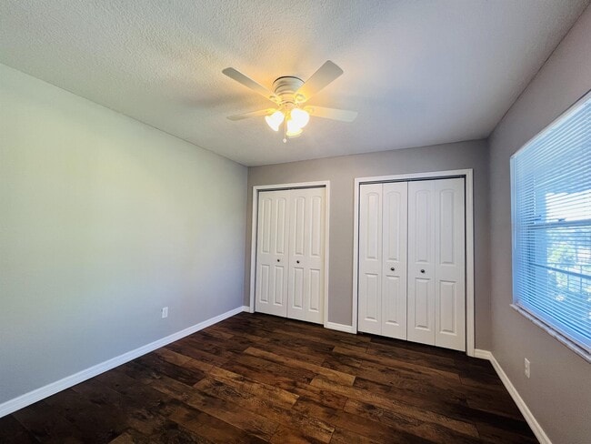 Building Photo - 58 Windtree Ln