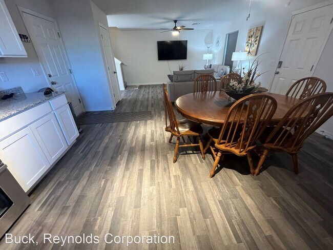 Building Photo - 3 br, 2.5 bath House - 531 Ramar Rd.