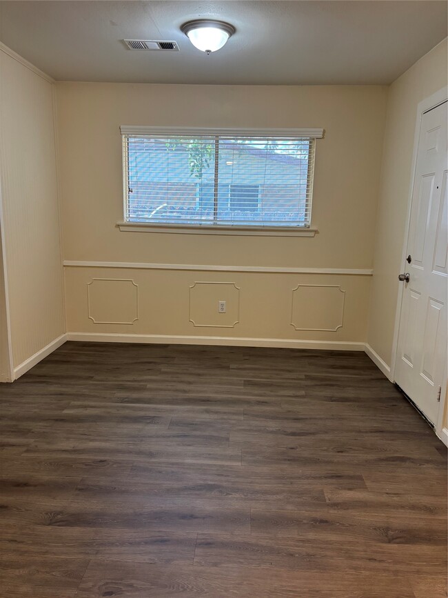 Building Photo - 10422 Winding Trail Rd