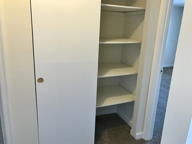 Building Photo - 29 Capron Rd