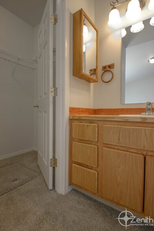 Building Photo - 18608 SE 13th Cir