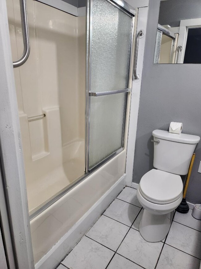 Building Photo - 9822 Brown St