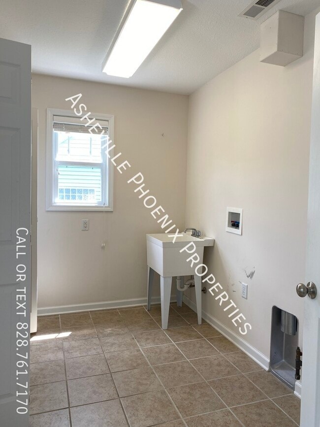 Building Photo - 41 Sunview Cir