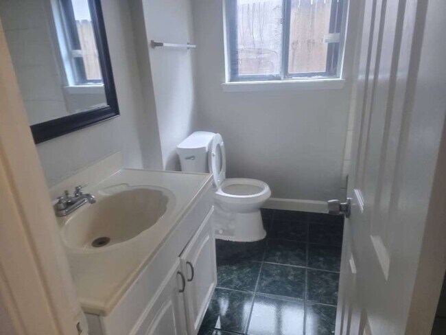 Building Photo - 11706 N Kathy Ave