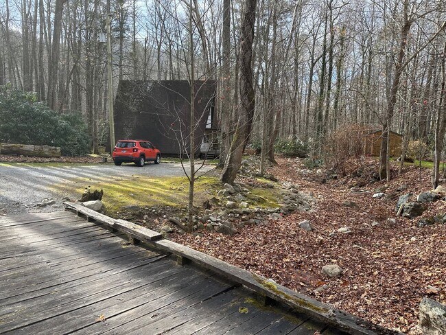 Building Photo - 2 Bedroom / 1 bath A Frame Home  Erwin, TN
