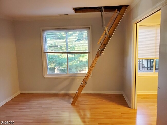 Building Photo - 15286 Aspen Ct