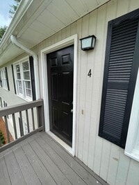 Building Photo - 207 Charleston Ave