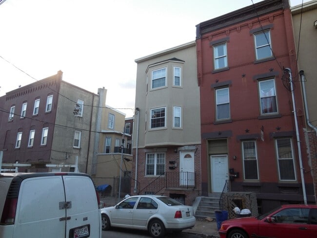 Building Photo - 1803 N 17th St