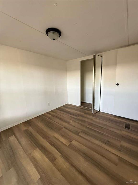 Building Photo - 11 Sunset St