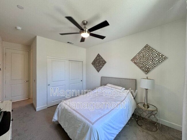 Building Photo - 38572 Rosegate Pl