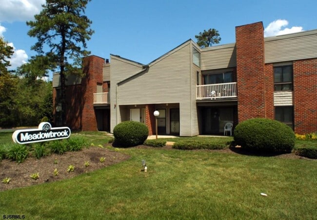 Building Photo - 104 Vail Ct