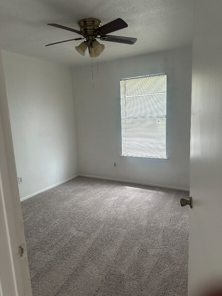 Building Photo - 1205 Dawson Cir