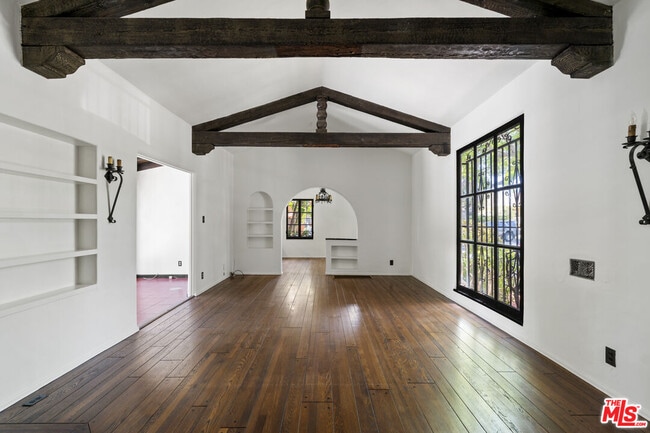 Building Photo - 3731 Griffith View Dr