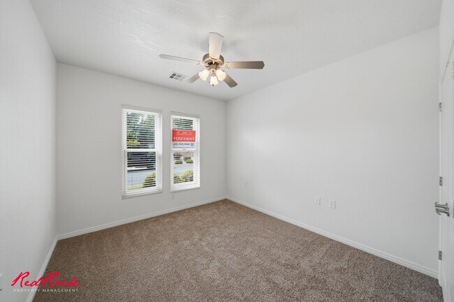 Building Photo - 1546 Morane Manor Dr