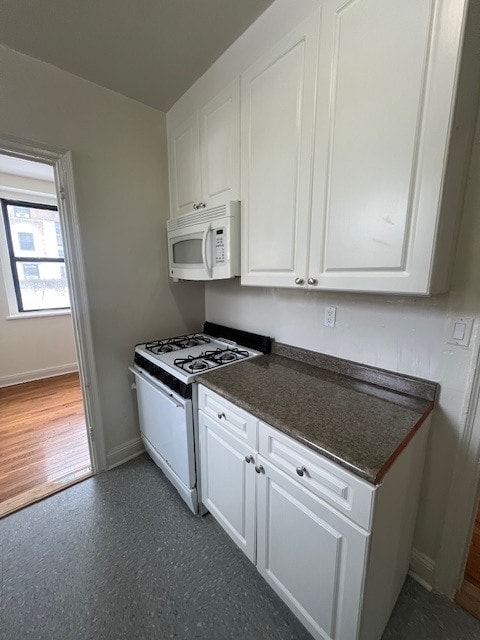 Building Photo - 625 Gramatan Ave