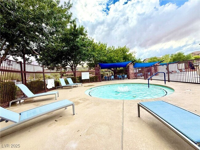 Building Photo - 5580 Spiceberry Dr