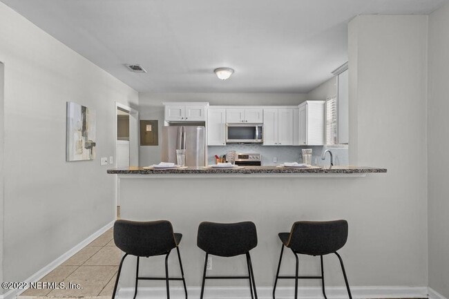 Building Photo - 1058 Willis Dr