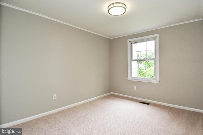 Building Photo - Available immediately!