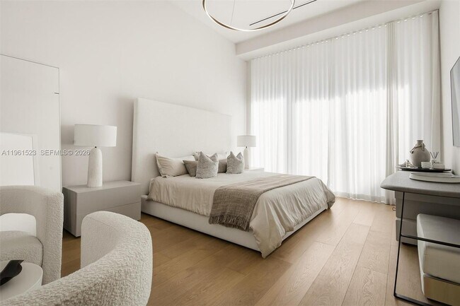 Building Photo - 4701 Meridian Ave