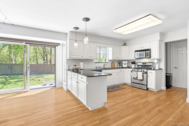 Building Photo - 26 Devonshire Dr