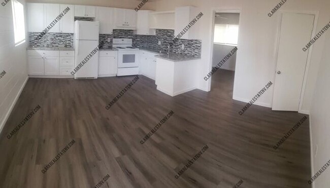 Building Photo - Brand New Midtown 1bed 1 Bath unit ready t...