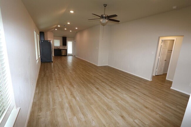 Building Photo - 21646 Calico Bush Trail