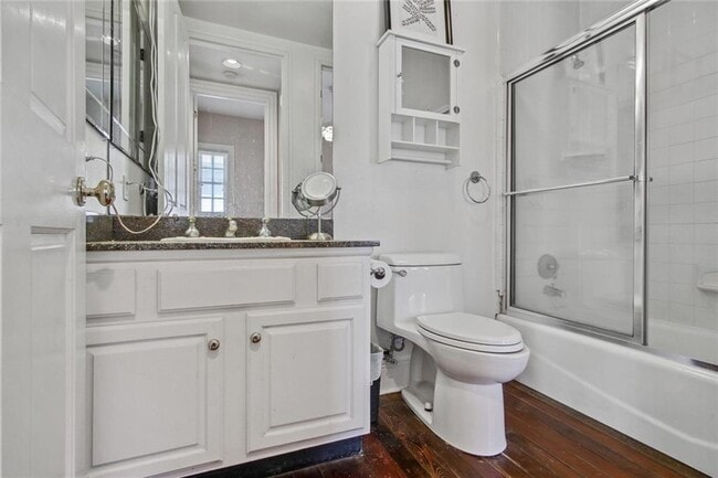 Building Photo - 741 Dauphine St