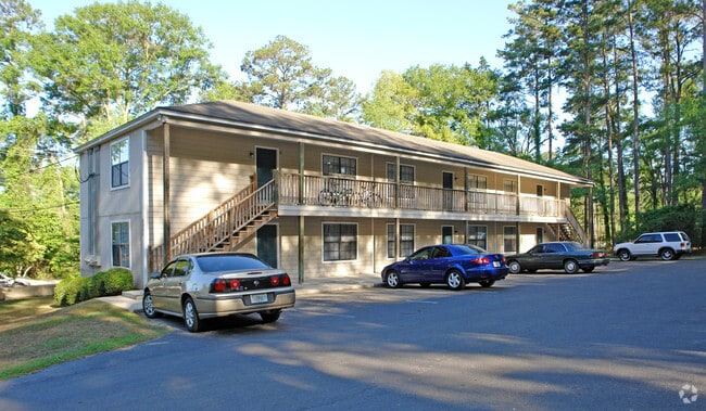 Building Photo - White Drive Villas
