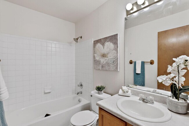 Building Photo - Spacious 4-Bedroom Home with Finished Basement in Parker, CO - A Must-See Rental Property!