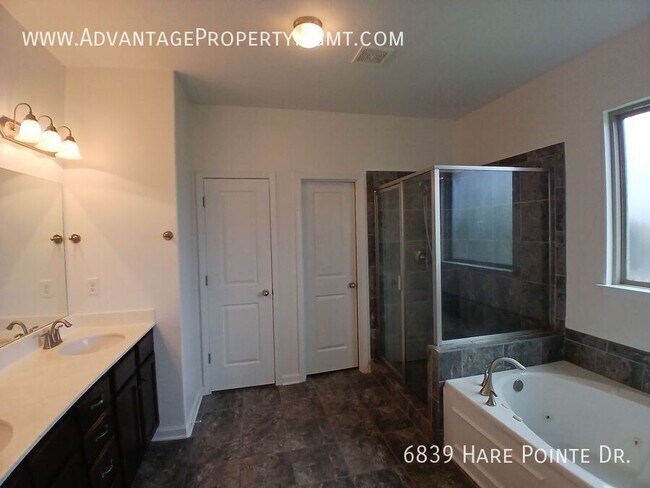 Building Photo - 6839 Hare Pointe