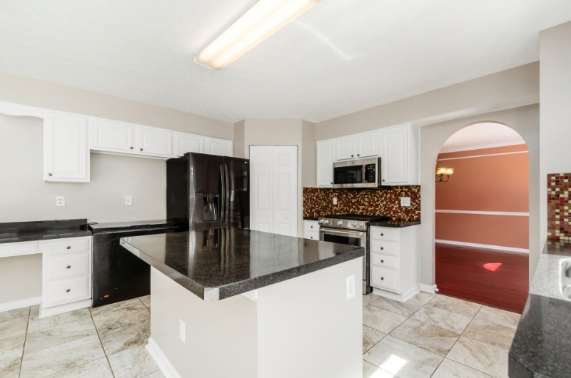 Building Photo - 3902 River's Run Dr